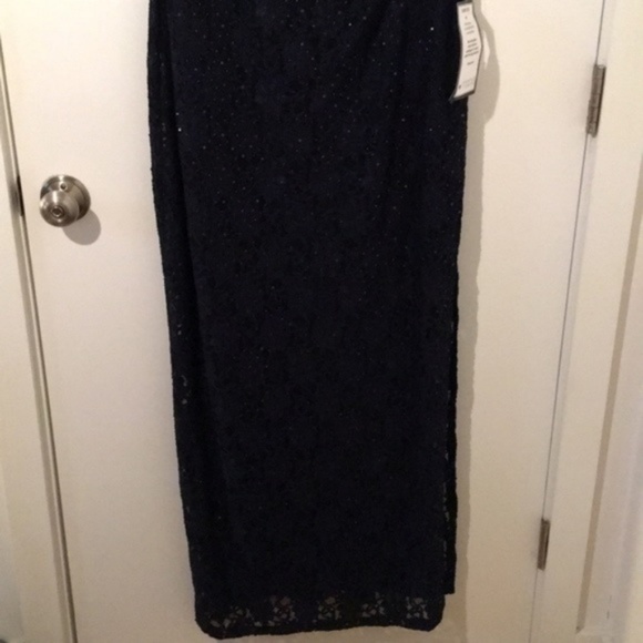 NWT Connected Cutout Sequined Lace Gown Dark Navy blue - Picture 4 of 6